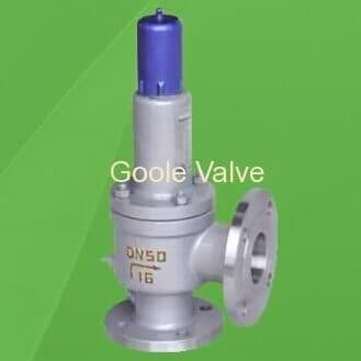 Closed spring loaded low lift  high pressure safety valve